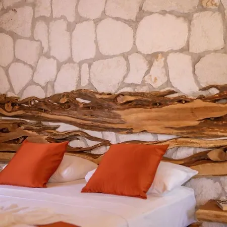 Bir Tas Ev Holiday home